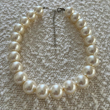 Load image into Gallery viewer, Necklace Full Pearl
