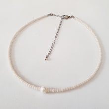 Load image into Gallery viewer, Choker Beads Mini Pearl
