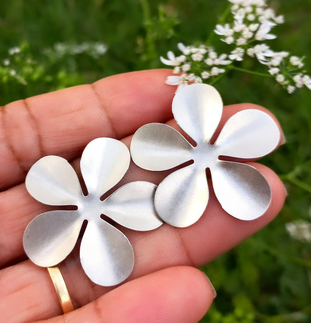 Earrings Metal Flower