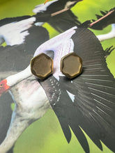 Load image into Gallery viewer, Earrings Larissa Button Golden
