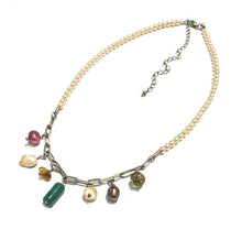 Load image into Gallery viewer, Necklace Patua and Pearls
