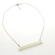 Load image into Gallery viewer, Palito Resina Necklace
