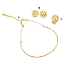 Load image into Gallery viewer, Choker Crystal Beads and Golden
